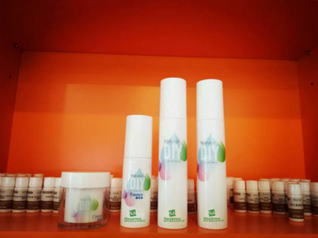 圣誕節(jié)，來NEWNEW智能光電美膚館給心愛的人驚喜吧