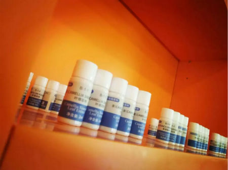 圣誕節(jié)，來NEWNEW智能光電美膚館給心愛的人驚喜吧