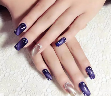 奔赴跨年趴，你需要TOK美甲來撐場面 