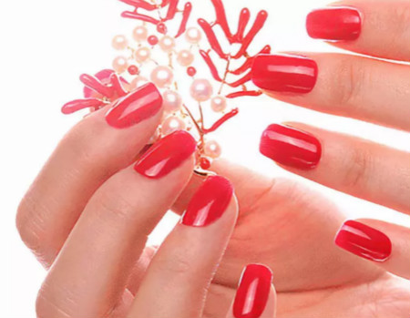 奔赴跨年趴，你需要TOK美甲來撐場面 