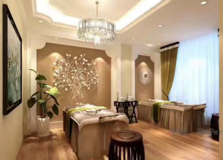 女人創(chuàng)業(yè)開美容院加盟店能開得起來嗎？