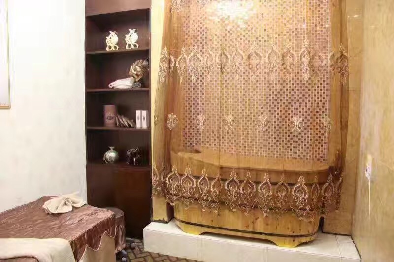 經(jīng)營美容院如何才能吸引更多消費(fèi)者