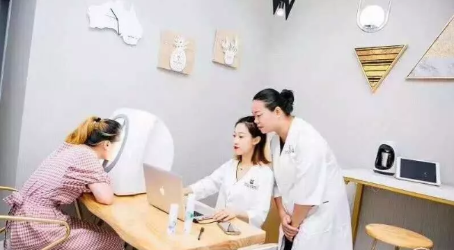 被粉刺、黑頭、毛孔、角質(zhì)糾纏？千萬別忽視深層清潔