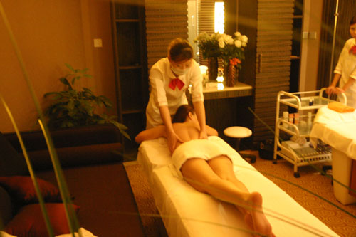 美容院——做好細(xì)節(jié)來(lái)感動(dòng)您的顧客