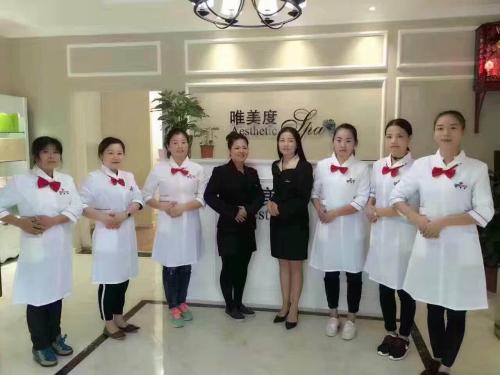 美容師培訓(xùn)主要包括哪些方面？怎么讓美容院更人性化？