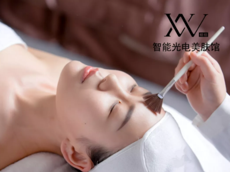 奶滑煥膚套：一掃暗黃，還你水潤透亮高清臉