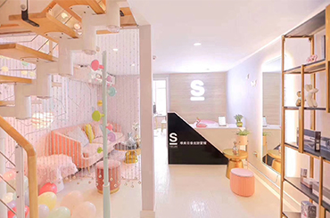 開美容院加盟店有哪些優(yōu)勢