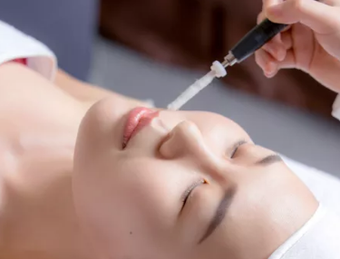 按年齡階段進行皮膚管理，你也能擁有明星般水嫩肌膚