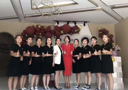 美容院培訓(xùn)是人力資源開發(fā)的主要途徑