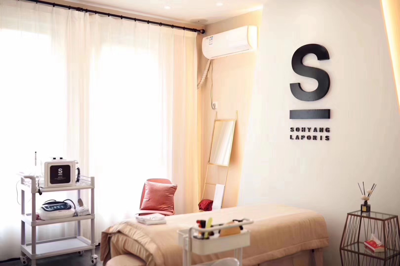 熱辣滾燙！2024年，美業(yè)人請(qǐng)做好這七件事！