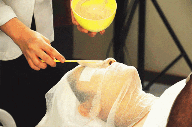 敷一次嫩一次，爆料皮膚管理店的煥膚神器